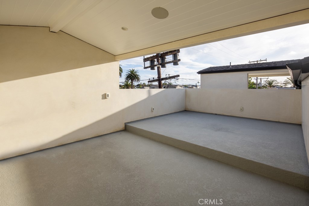 Corona del Mar North of PCH (CNHW) - Residential Lease