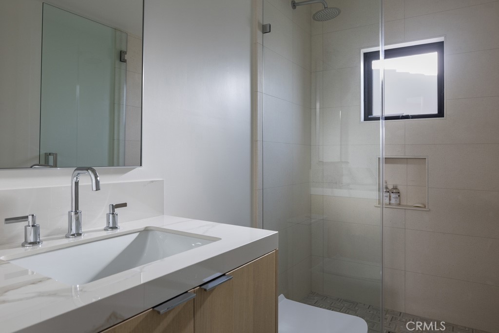 Corona del Mar North of PCH (CNHW) - Residential Lease