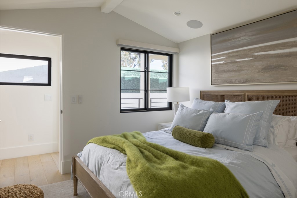 Corona del Mar North of PCH (CNHW) - Residential Lease