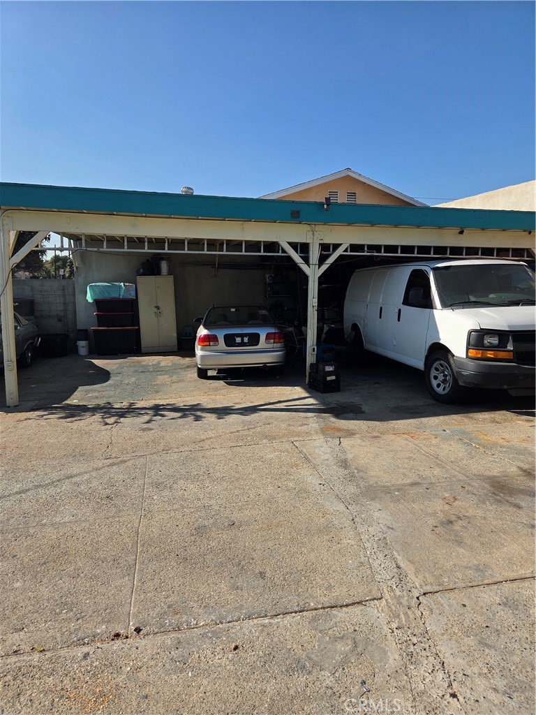 801 N Marianna Avenue