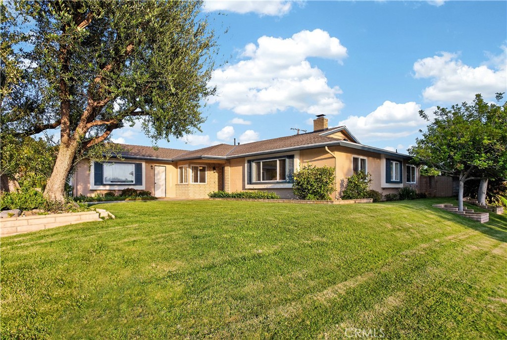 1414 E Virginia