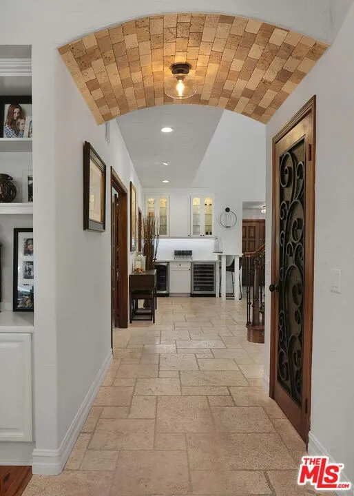 Thousand Oaks, California 91320, United States, 4 Bedrooms Bedrooms, ,3 BathroomsBathrooms,Residential,Active,210739