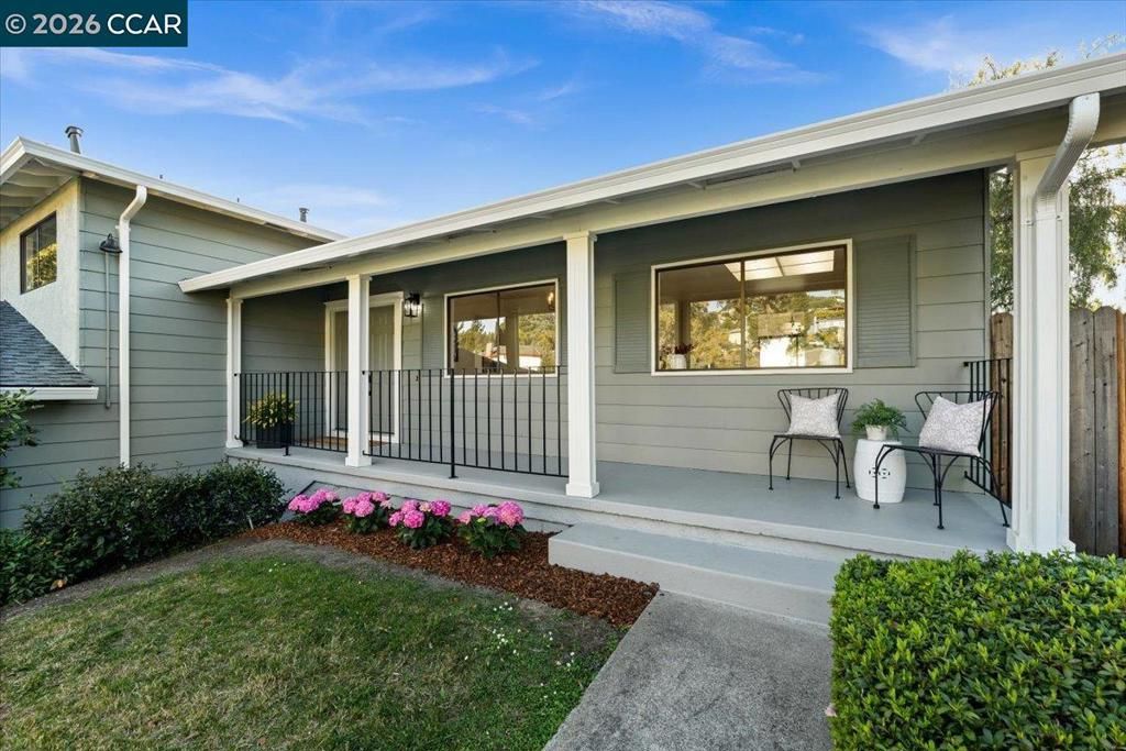 Photo of 5129 Heavenly Ridge Ln Ln, Richmond, CA 94803 (MLS # 41127169)