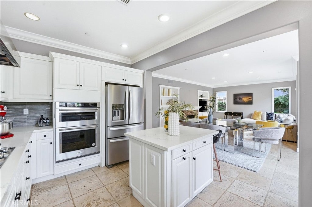 3381 Corte Cassis, Costa Mesa CA 92626 - Photo 11
