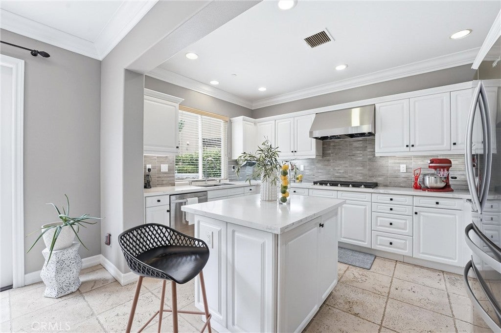3381 Corte Cassis, Costa Mesa CA 92626 - Photo 9