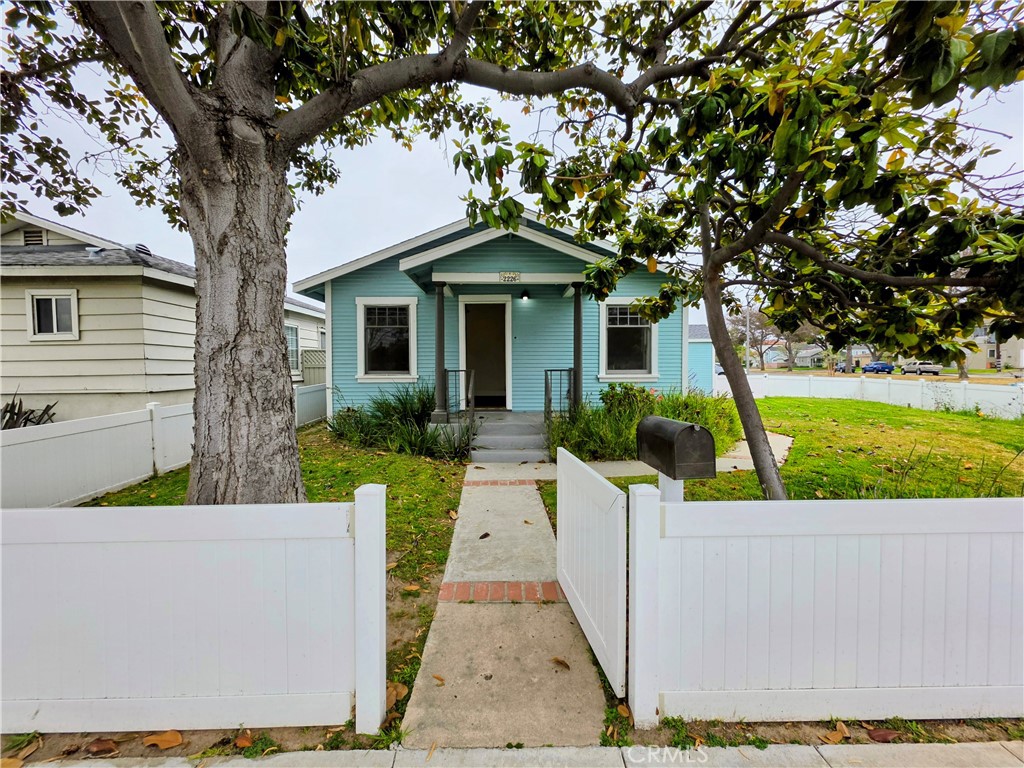 2226 Arlington Avenue