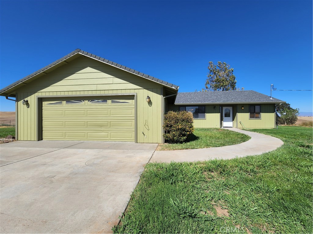 Well built "home on the range". This 20+ acre ranchette features a well built and well maintained home. The comfortable floor plan puts the main bedroom on the opposite end as the other 2 bedrooms. The "great room" spaciously merges the living and dining area into the kitchen that also has a breakfast bar. The home is situated on 20.8 acres, but looking off from the the back patio you might imagine you were on a thousand. Neighbors are nearby but everyone has acreage. Enjoy the peace, quiet and beautiful sunsets. Located approximately 10 miles west of Corning, between Flournoy and Henleyville. Good roads make for an easy drive to town and interstate access.