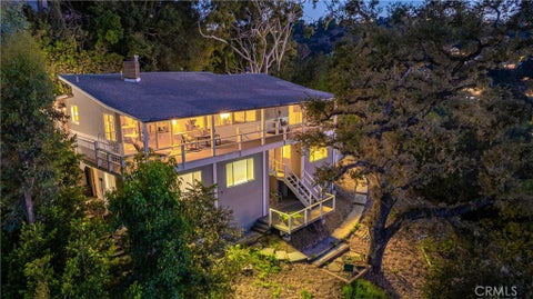 Photo of 14325 Millbrook Drive, Sherman Oaks, CA 91423 (MLS # SR26156468)