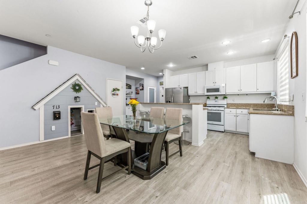 1704 Cal Orchid Place