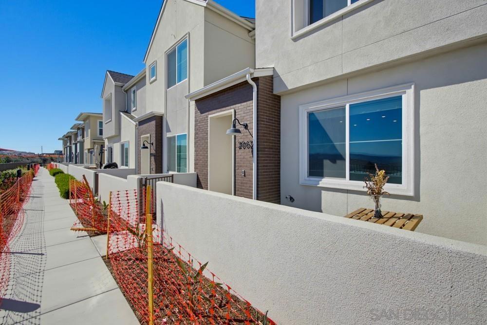 2062 Bluestone Cir