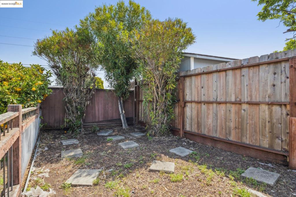 WASHINGTON MANOR - Residential