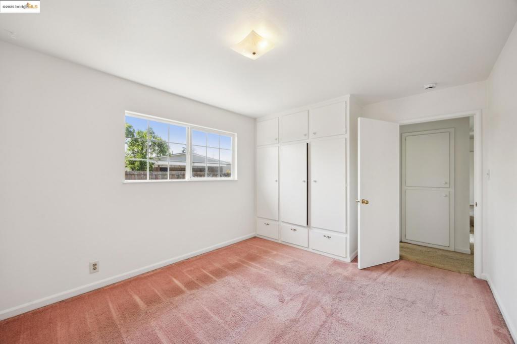 WASHINGTON MANOR - Residential