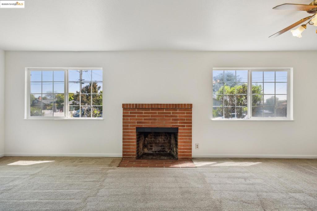 WASHINGTON MANOR - Residential