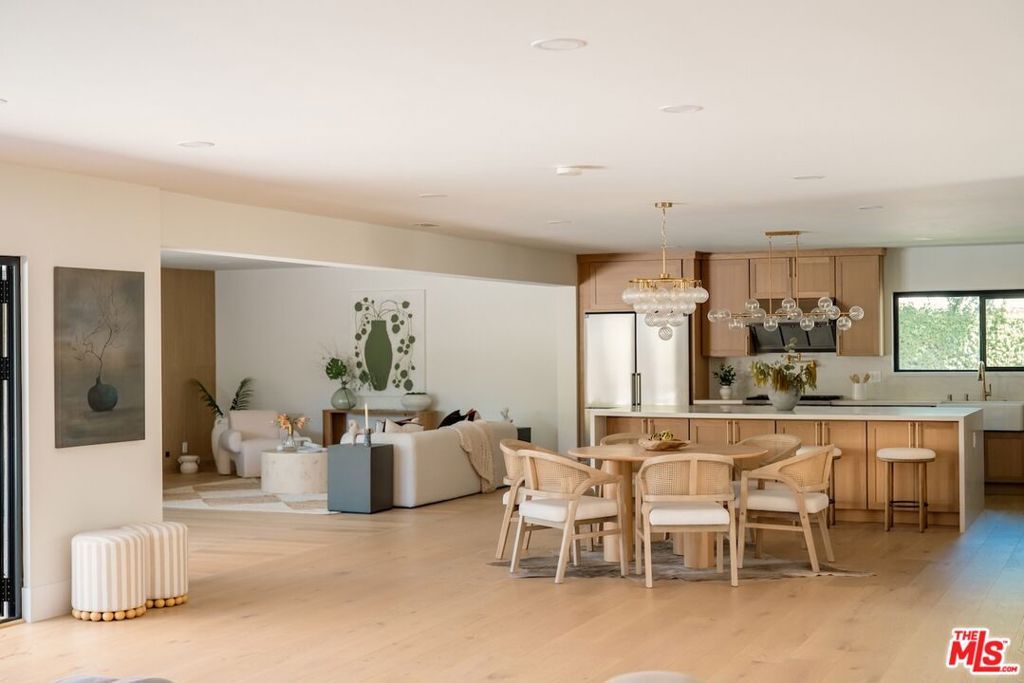 Photo of 17601 McCormick Street, Encino, CA 91316 (MLS # 26665791)