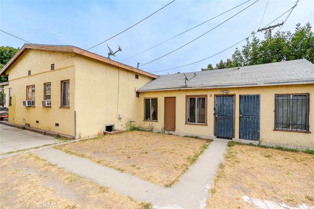 3164 3164 Cherokee Avenue