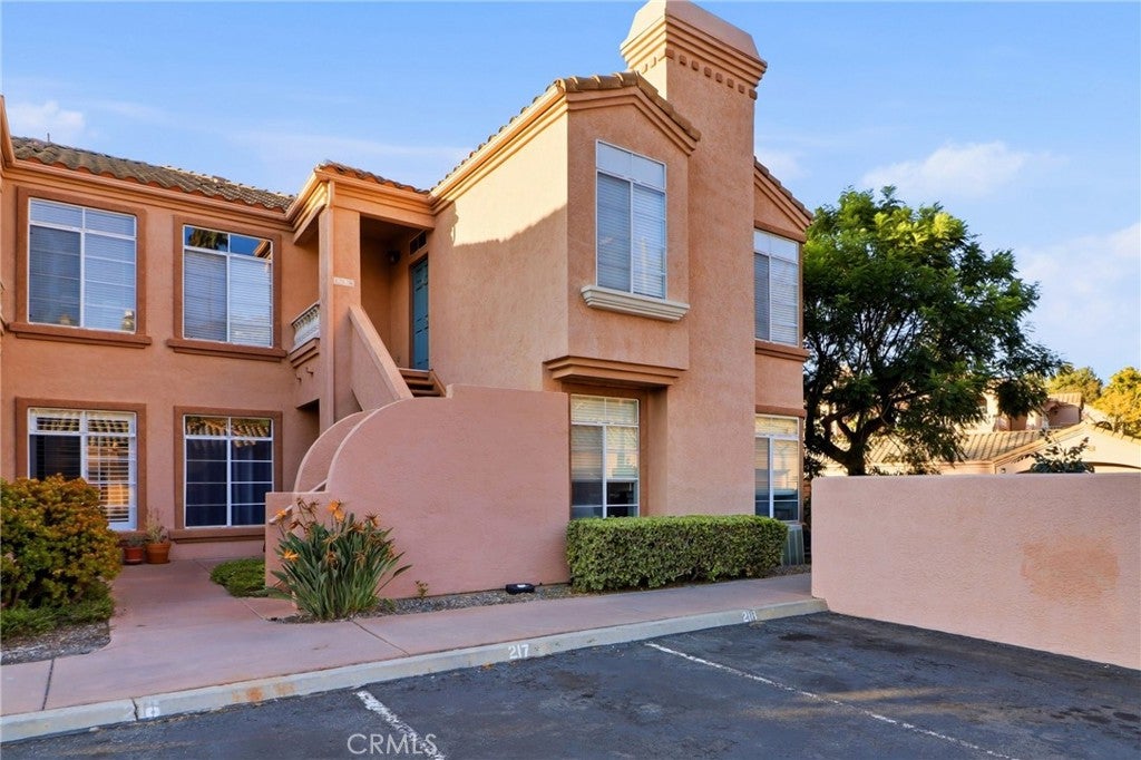3535 Cameo Drive 114