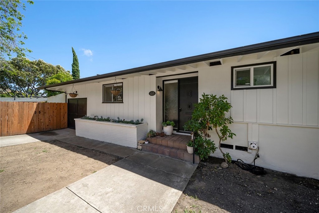1215 Sylvia Court