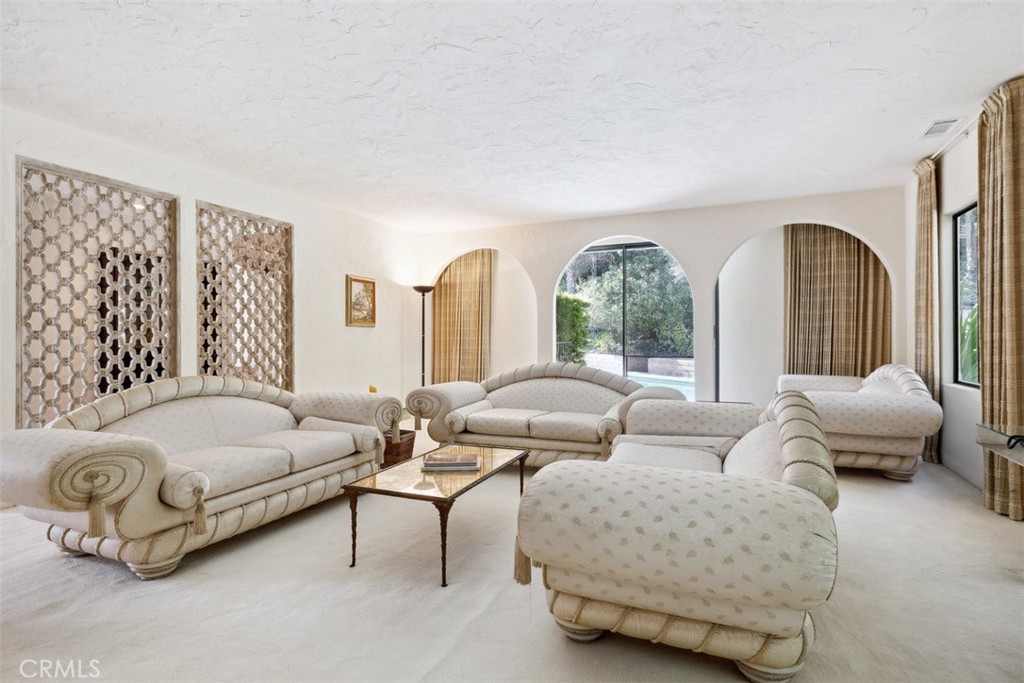 3966 Laguna Blanca Drive