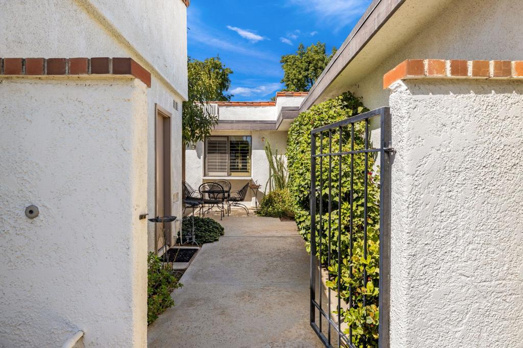 23 Don Quixote Drive