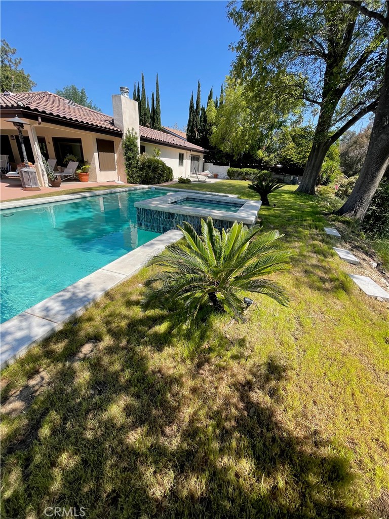 Properties 3 16772 Knollwood Drive