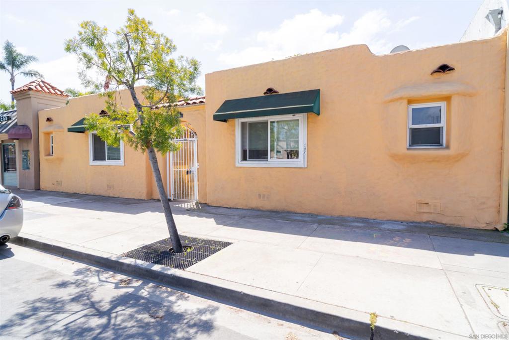 Properties 4 3225 Adams Avenue