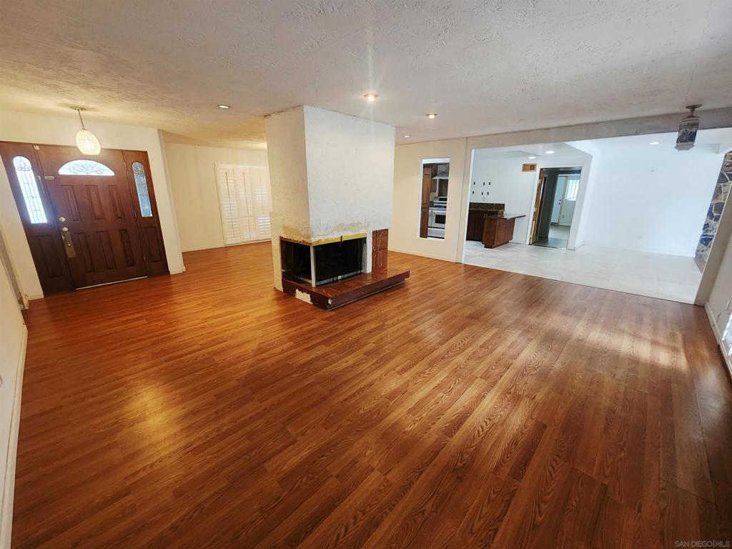 La Mesa - Residential