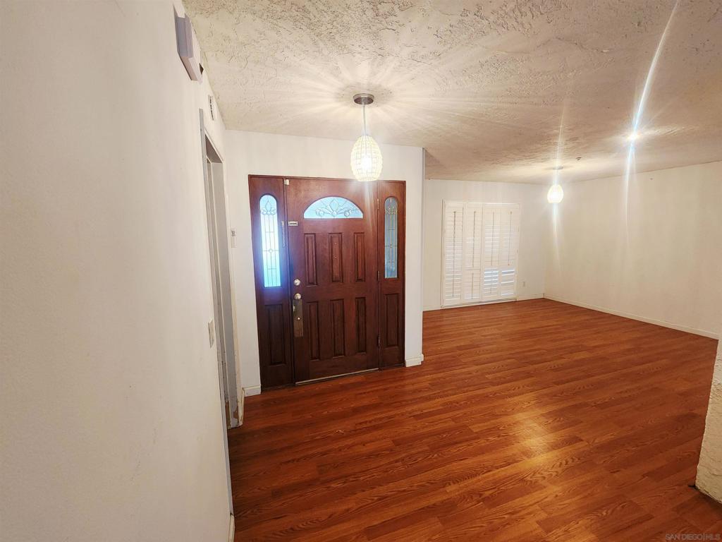 La Mesa - Residential