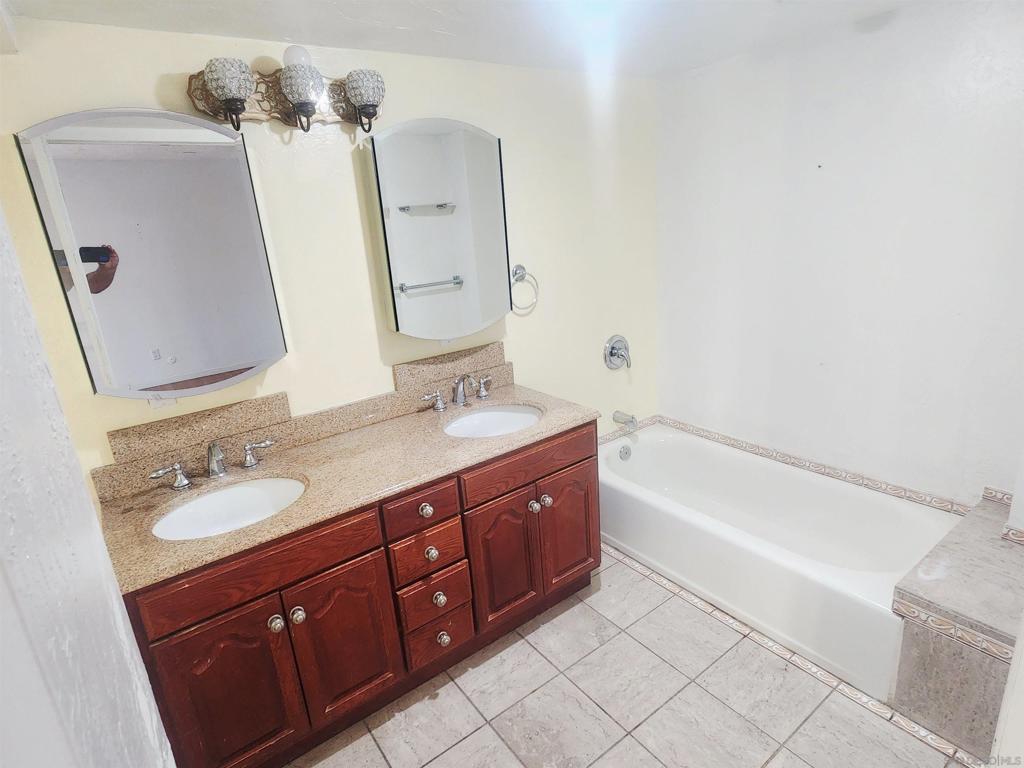 La Mesa - Residential