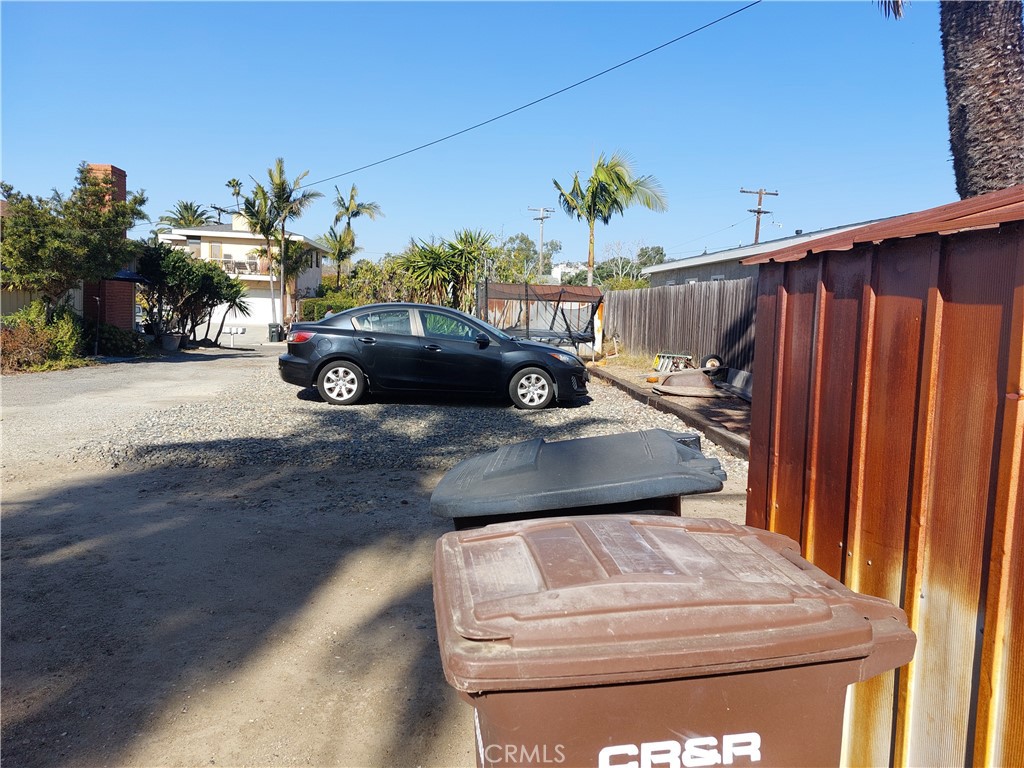 128 Avenida San Dimas