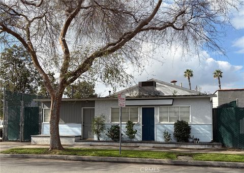 Photo of 3323 Lime Avenue, Signal Hill, CA 90755 (MLS # OC26018180)