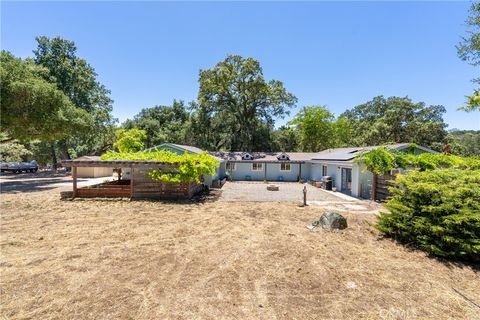 Tiny photo for 1820 San Ramon RD, Atascadero, CA 93422 (MLS # NS26133097)