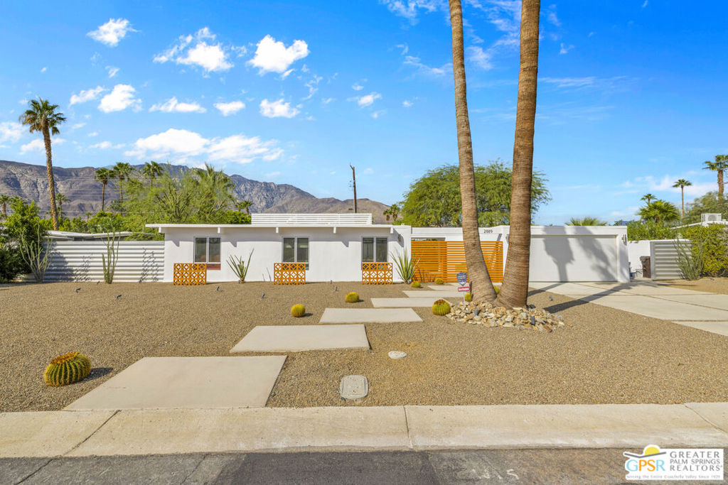 2889 N Davis Way
