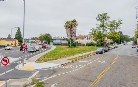 1405 Grand St Alameda CA 94501