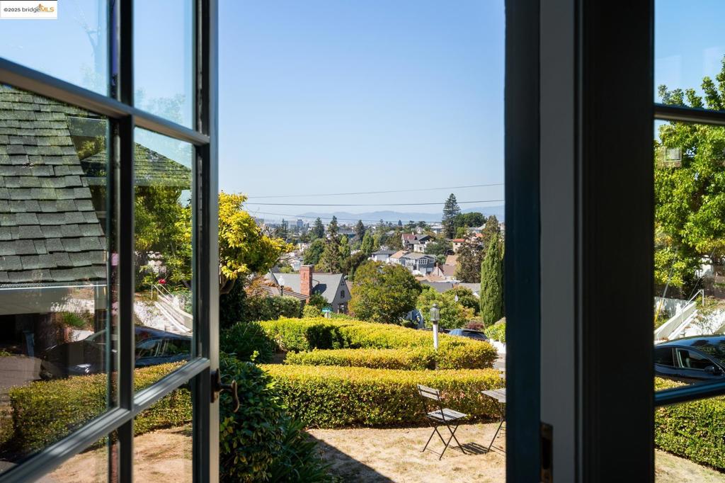 CROCKER HGHLANDS - Residential