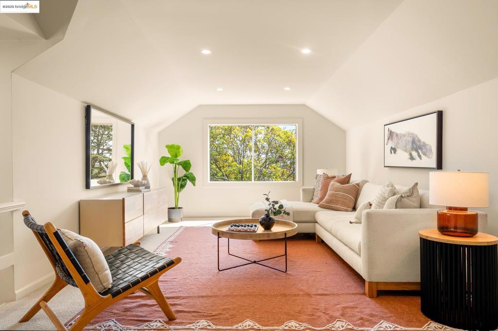 CROCKER HGHLANDS - Residential