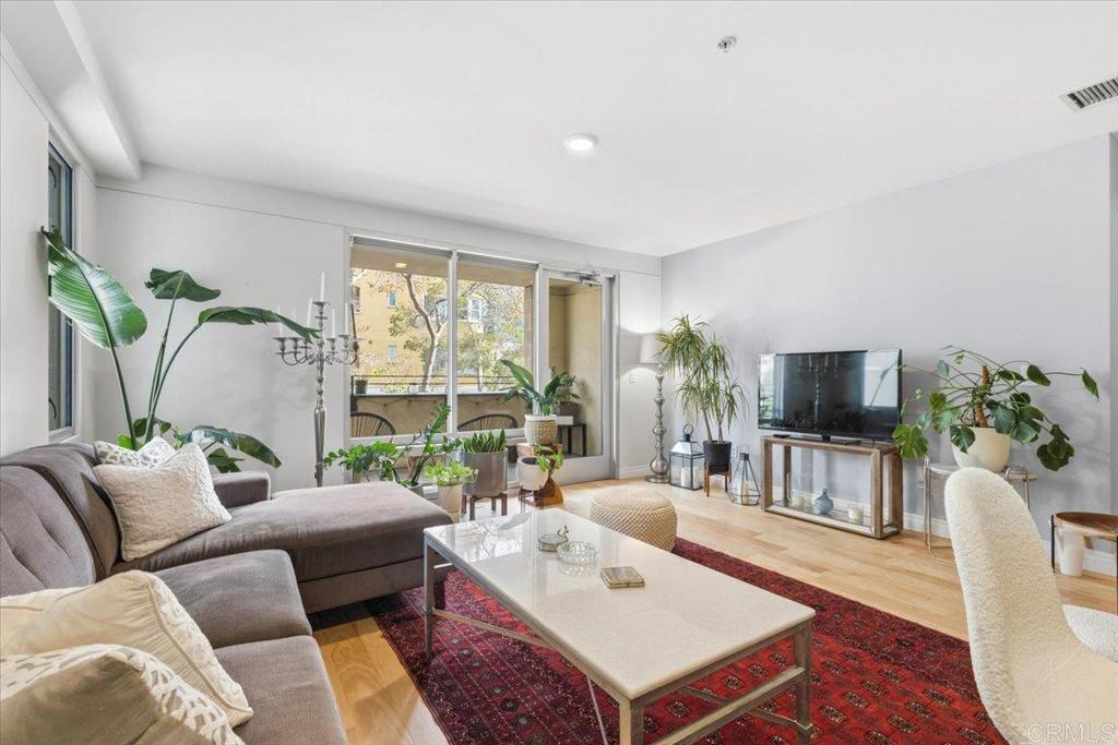 1608 India Street 208