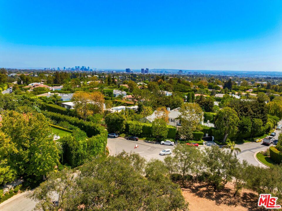 1601 Capri Drive