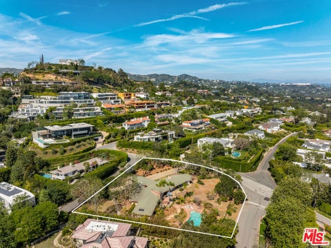 Photo of 1601 Capri Drive, Los Angeles, CA 90272 (MLS # 26876445)