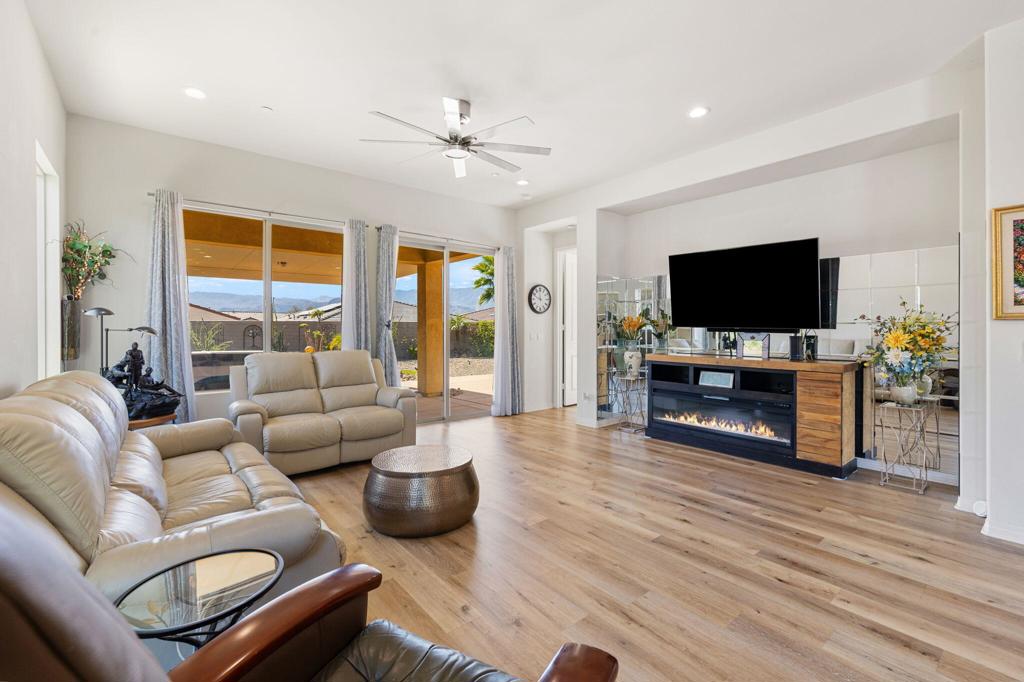 Del Webb RM - Residential