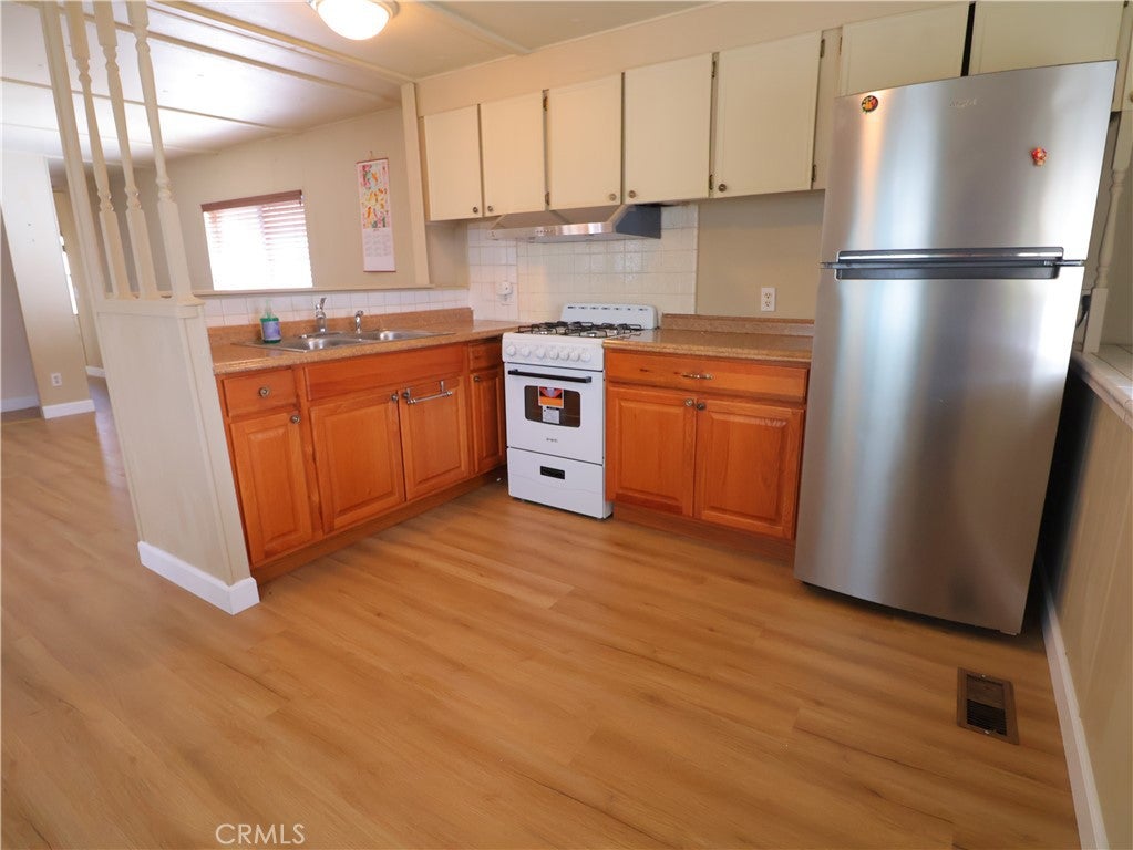 3026 Bartlette Ave