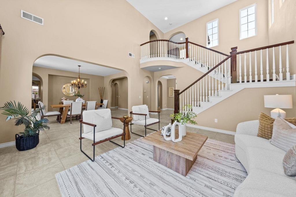 1022 Straightaway Court