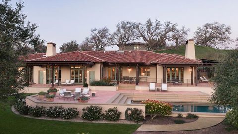 2 touche carmel ca 93923