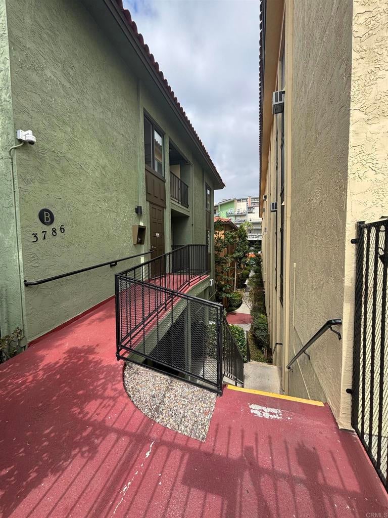 3786 Alabama Street
