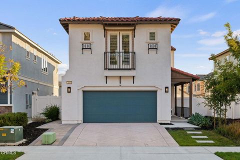 Photo of 330 Buttercup Street, Fillmore, CA 93015 (MLS # V1-33230)
