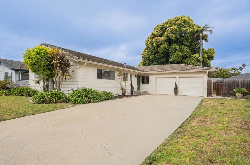 Wonderful location in a great established neighborhood in South Salinas. Close to Palma and Notre Dame High Schools and nearby shops. This is a very functional 4-bedroom with hardwood flooring and a wonderful kitchen area with large counterspace and barstool seating. The primary bedroom has had some updating done to the bathroom, including a walk-in tub enclosure and an updated vanity. The rear space boasts an incredible deck and a large private yard. This home is an incredible value!