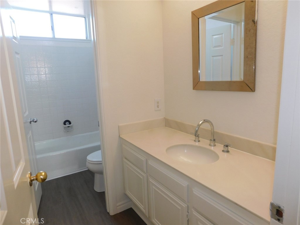 Madrid Del Lago (ML) - Residential Lease