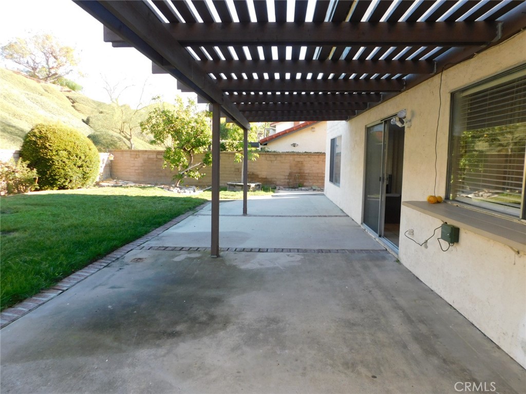 Madrid Del Lago (ML) - Residential Lease