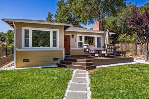 Photo of 104 16th ST, Paso Robles, CA 93446 (MLS # NS26156138)