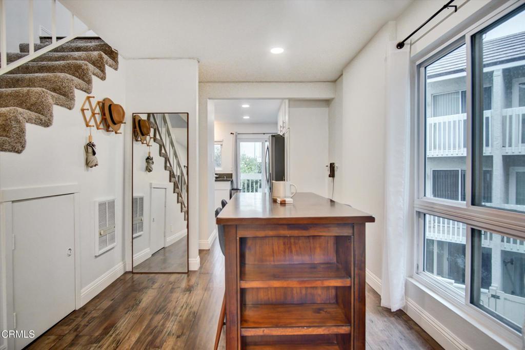 229 S Ventura Road 120
