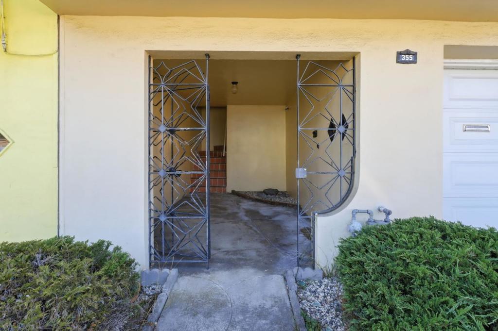 Photo of 355 Chester Avenue, San Francisco, CA 94132 (MLS # ML82065682)